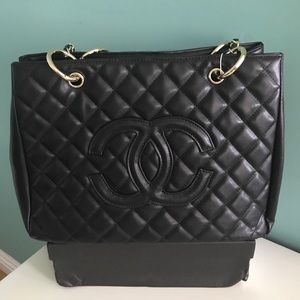 Meet your Posher, Myra